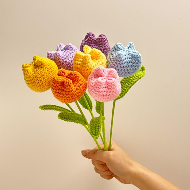 Handmade Crochet Roses,7Pcs Crochet Tulip Bouquet,Indoor Decoration Artificial Flower Bouquet,Mother'S Day Gift, Gifts for Loved Ones, Home Decorations, Ornaments