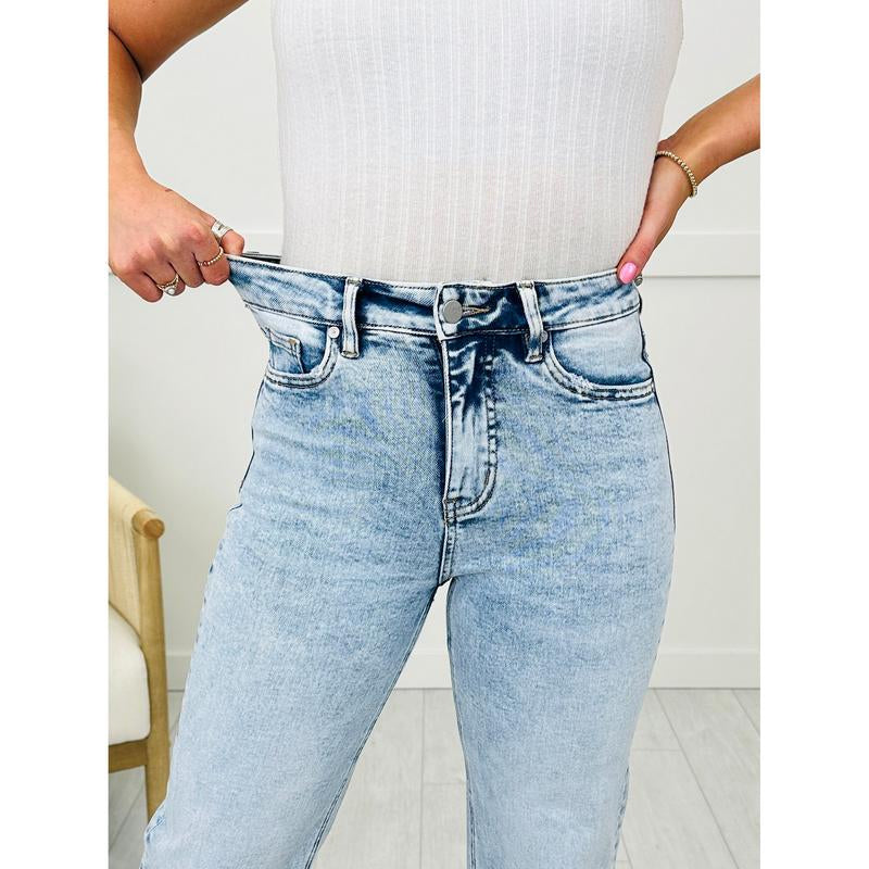 Can'T Crop the Feeling MOCO Exclusive Tummy Control Cropped Wide Leg Jeans