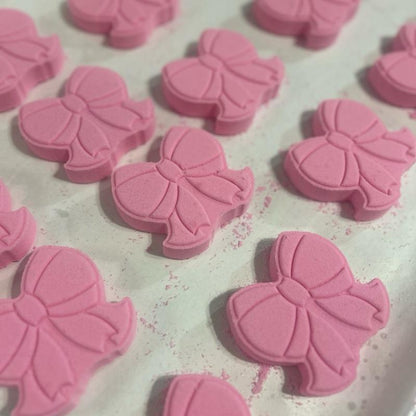 Ribbon Bath Bomb - Pink Decorative Bath Bombs with Decorative Bows - Ideal for Bath and Spa Lovers