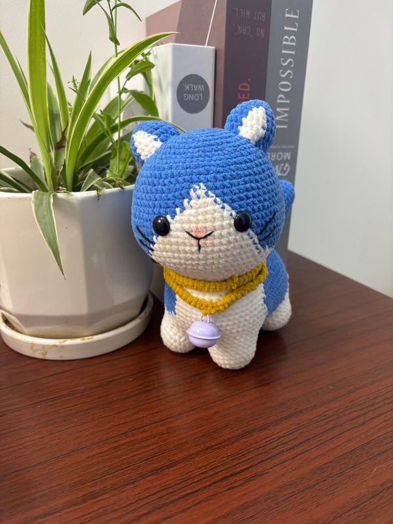 Amigurumi Cat Crochet Create Adorable Cat Toys with Yarn for Crafting Projects Gift Present Super Cute Yellow Blue Pink