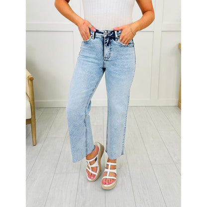 Can'T Crop the Feeling MOCO Exclusive Tummy Control Cropped Wide Leg Jeans