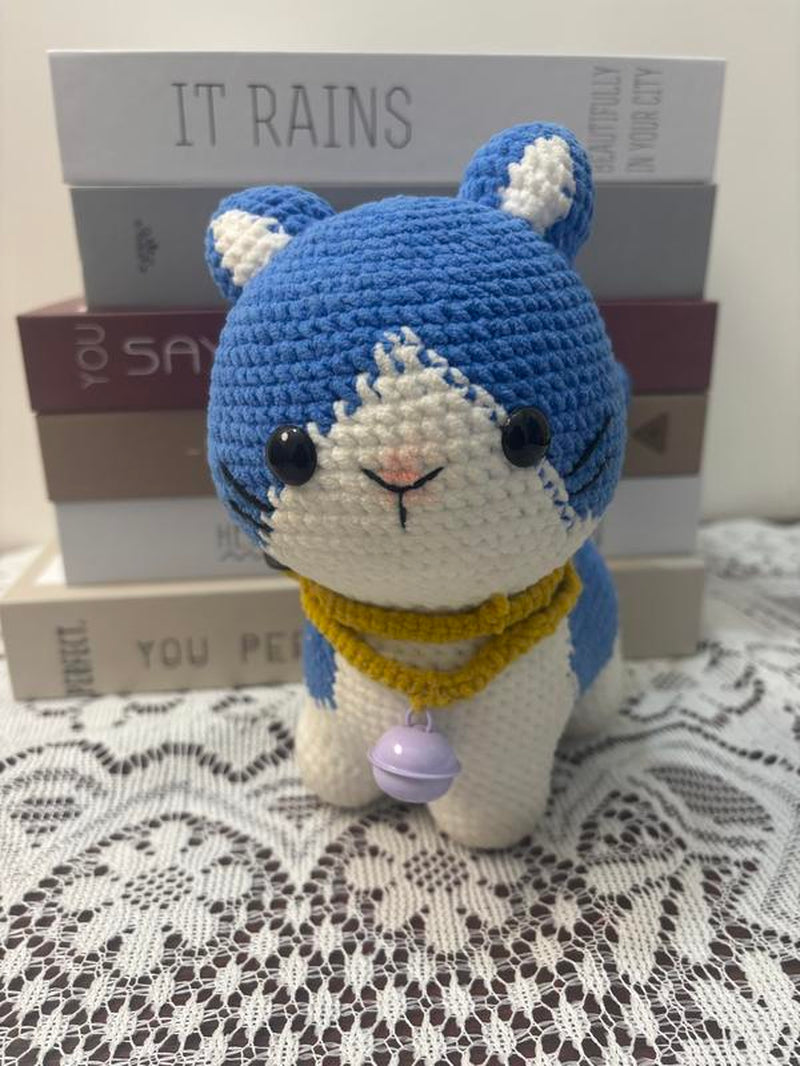 Amigurumi Cat Crochet Create Adorable Cat Toys with Yarn for Crafting Projects Gift Present Super Cute Yellow Blue Pink