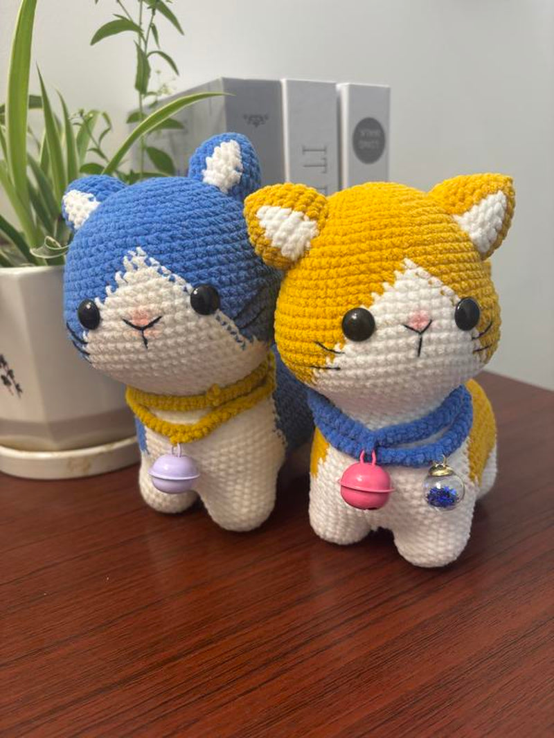 Amigurumi Cat Crochet Create Adorable Cat Toys with Yarn for Crafting Projects Gift Present Super Cute Yellow Blue Pink