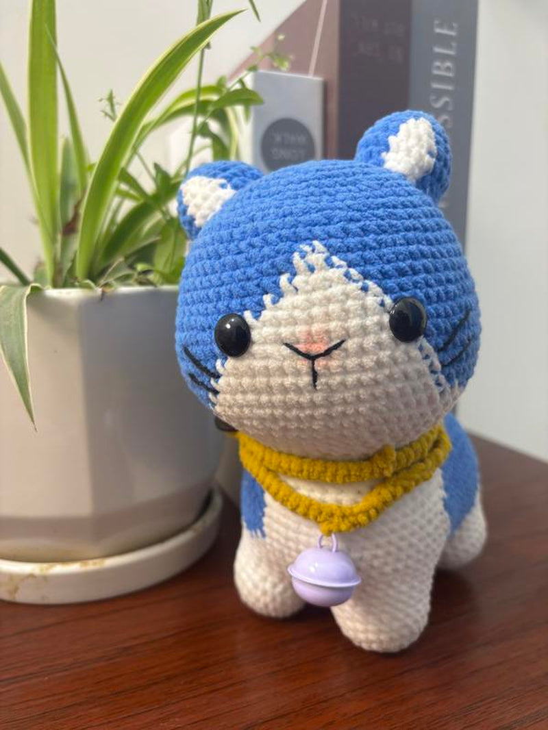 Amigurumi Cat Crochet Create Adorable Cat Toys with Yarn for Crafting Projects Gift Present Super Cute Yellow Blue Pink