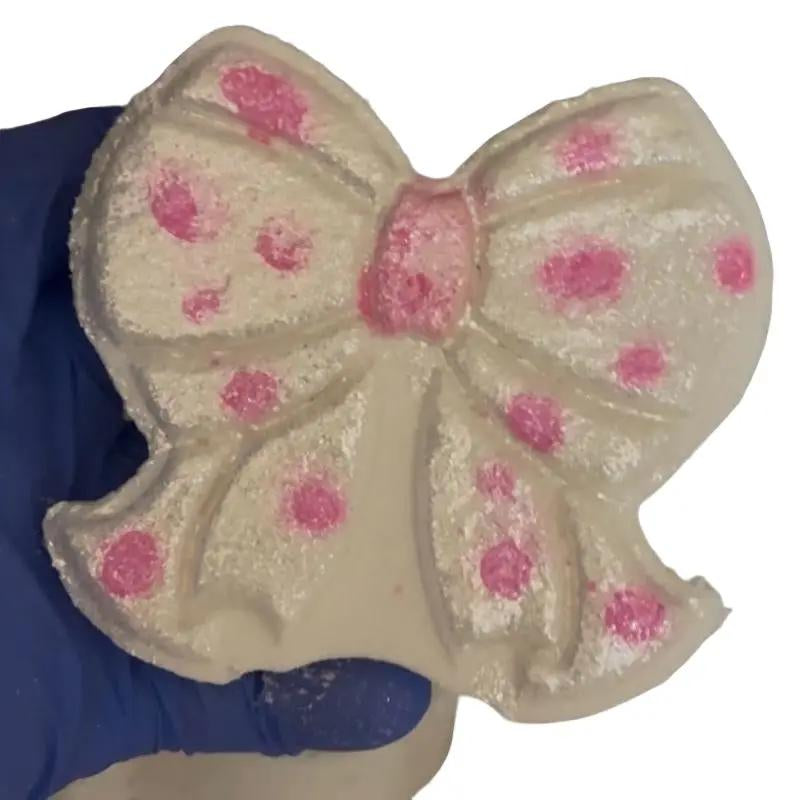 Ribbon Bath Bomb - Pink Decorative Bath Bombs with Decorative Bows - Ideal for Bath and Spa Lovers